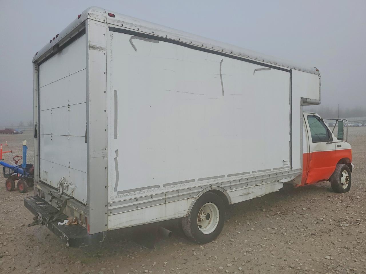 2000 Ford Econoline E350 Super Duty Cutaway Van