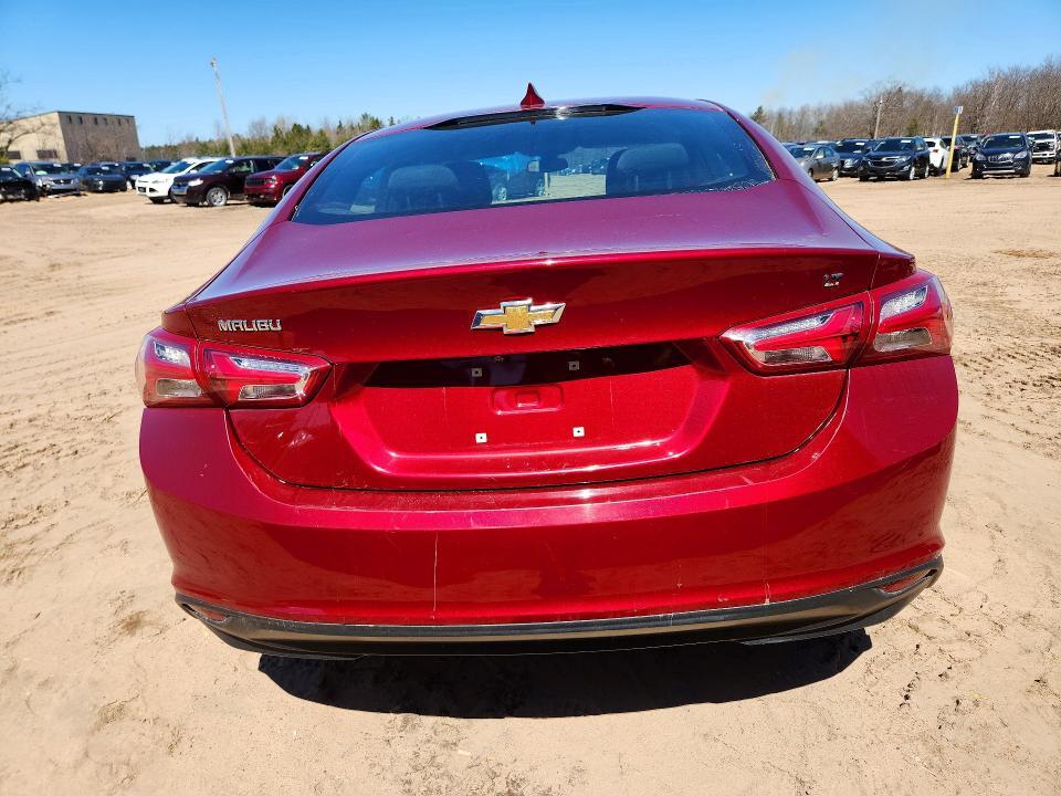 2019 Chev Malibu lt (1lt)