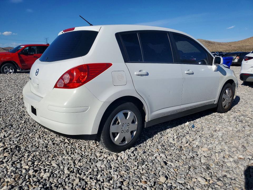 2012 Nissan Versa 1.8 s