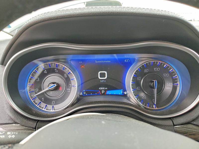 2022 Chrysler 300 Touring l