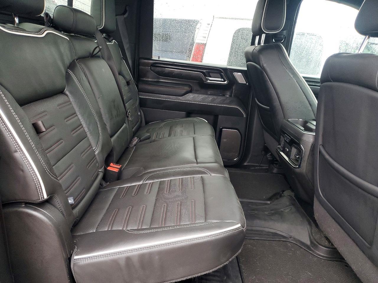 2024 GMC Sierra K2500 AT4X