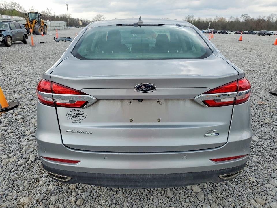2020 Ford Fusion se