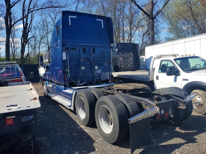 2015 Freigliner Cascadia 125