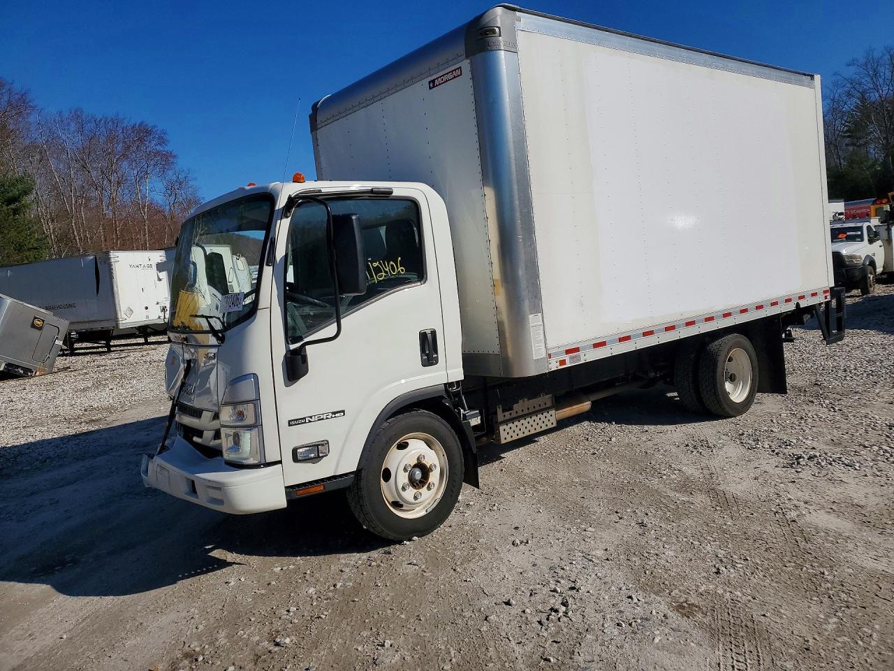 2024 Isuzu NPR HD BOX Truck