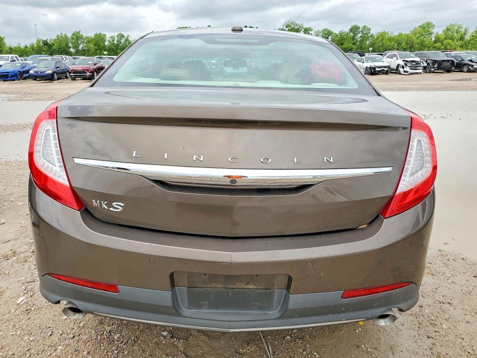 2015 Lincoln Townhouse MKS