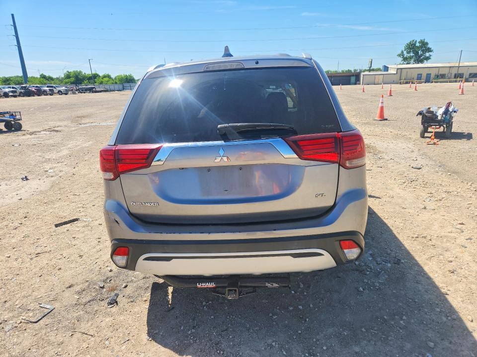 2020 Mitsubishi Outlander se