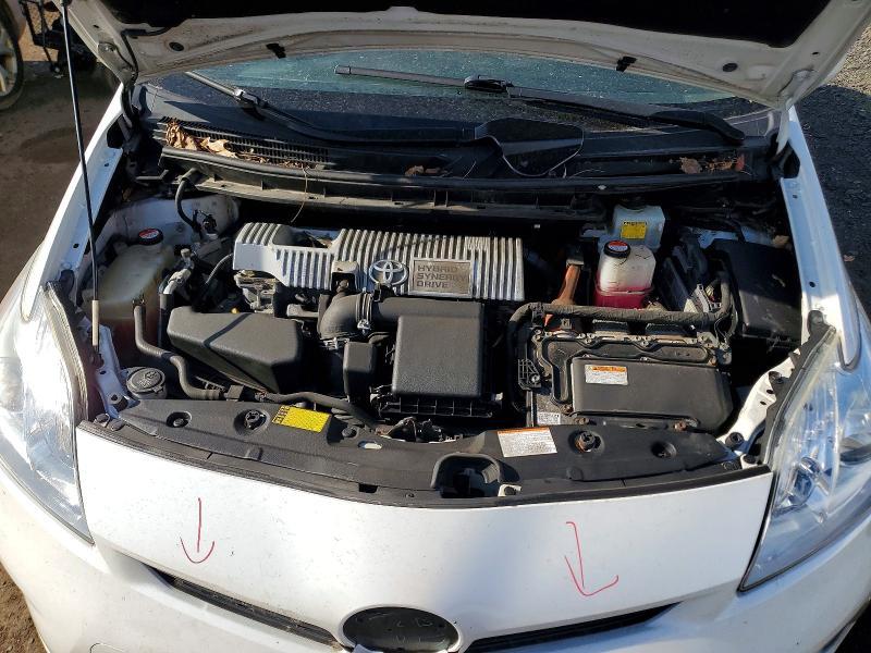 2015 Toyota Prius two