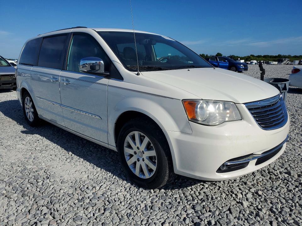 2012 Chrysler Town & Country Touring l