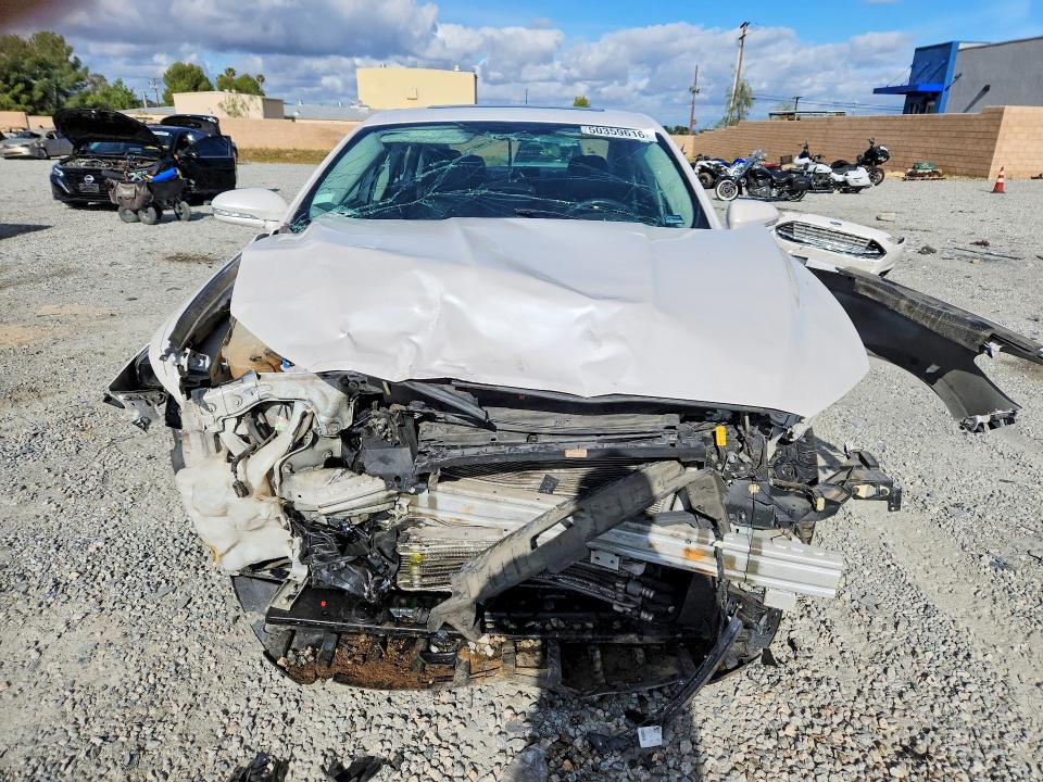 2014 Ford Fusion Titanium hev