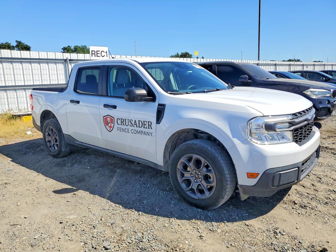 2022 Ford Maverick XL