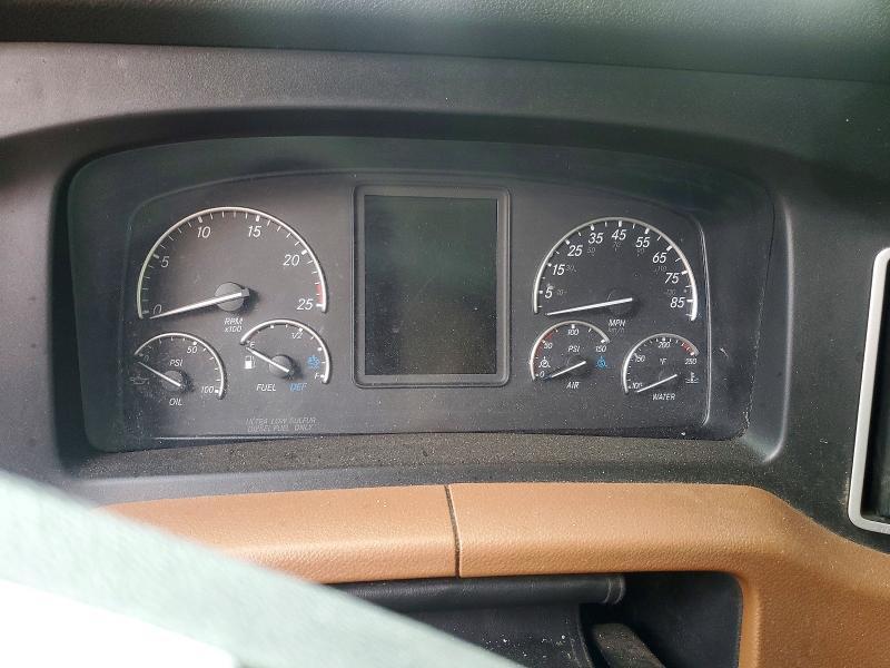2020 Freigliner 2020 Freightliner Cascadia 126 Semi Truck