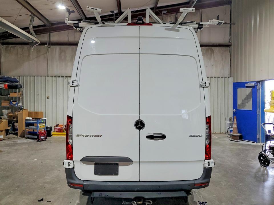 2024 Mercedes-Benz Sprinter 2500 Utility / Service van