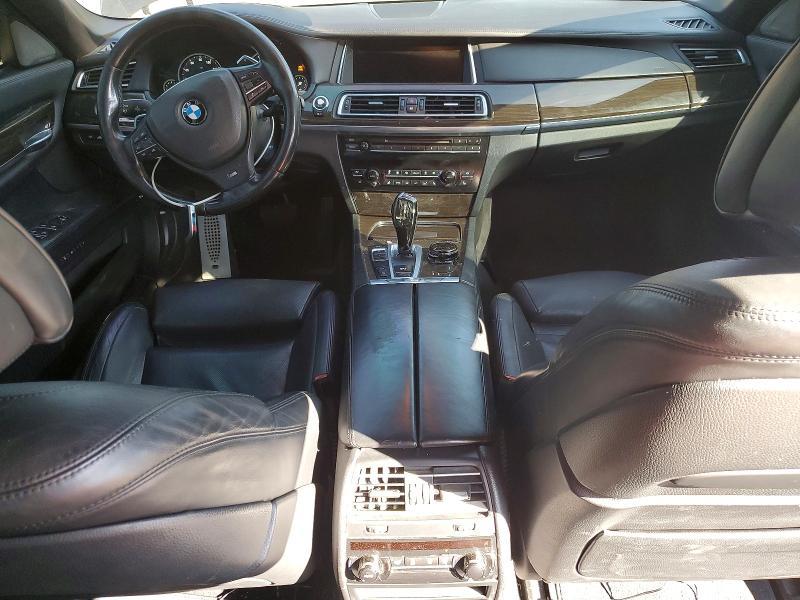 2015 BMW 750 i