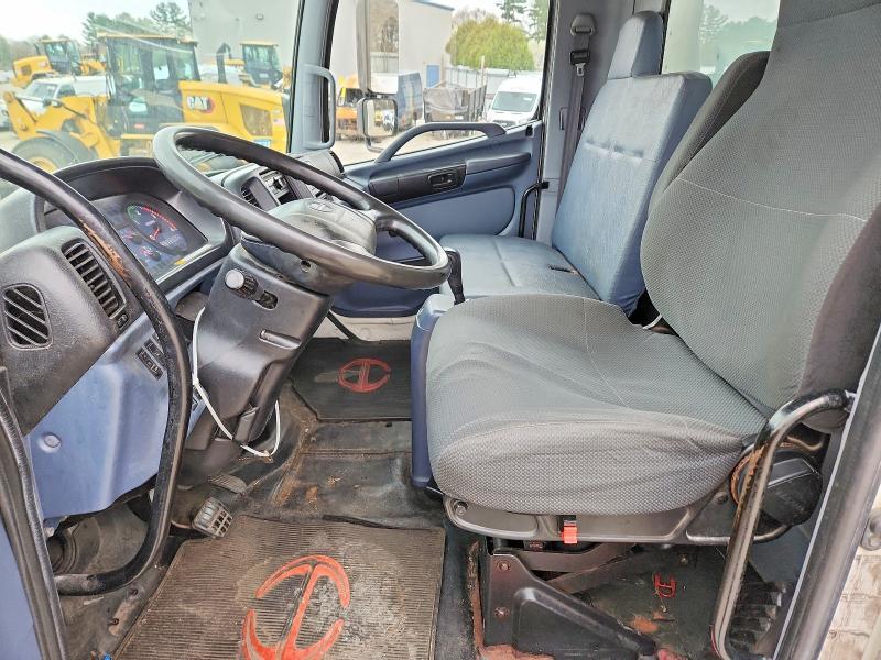 2008 Hino 258/268 BOX Truck