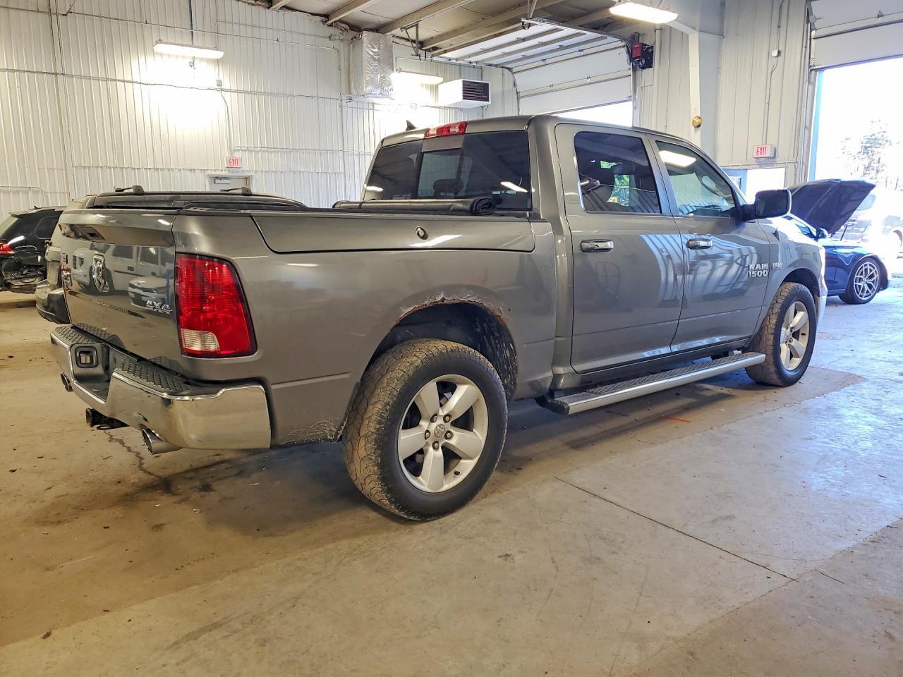 2013 Dodge RAM 1500 SLT