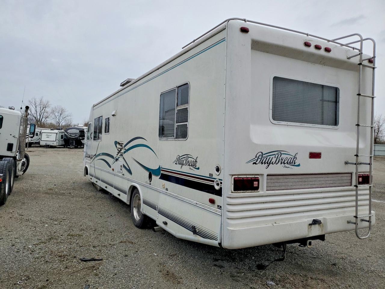 2000 Damon 1999 Workhorse RV