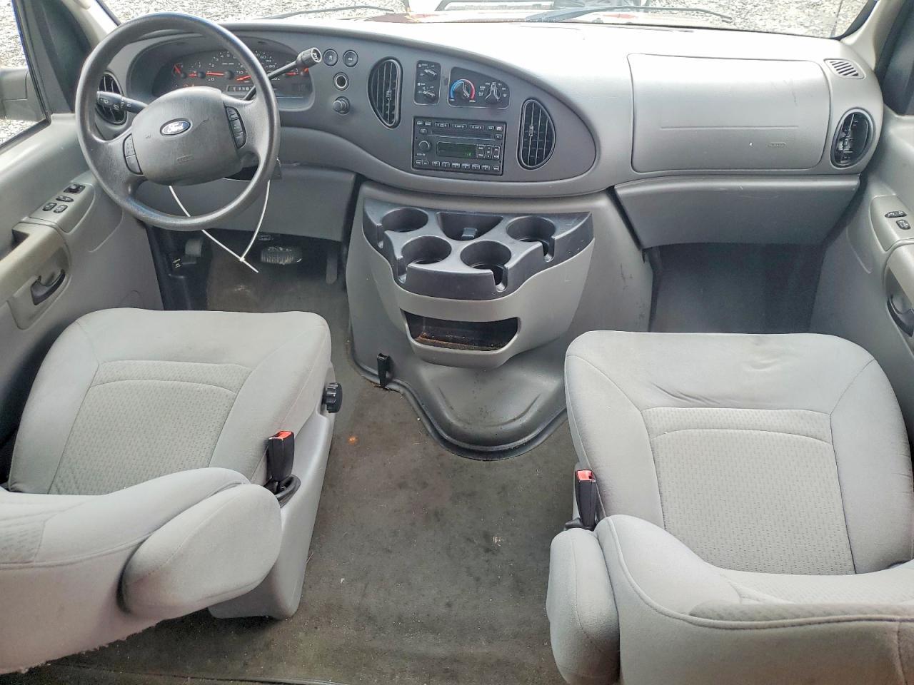 2008 Ford Econoline E350 Super Duty Wagon