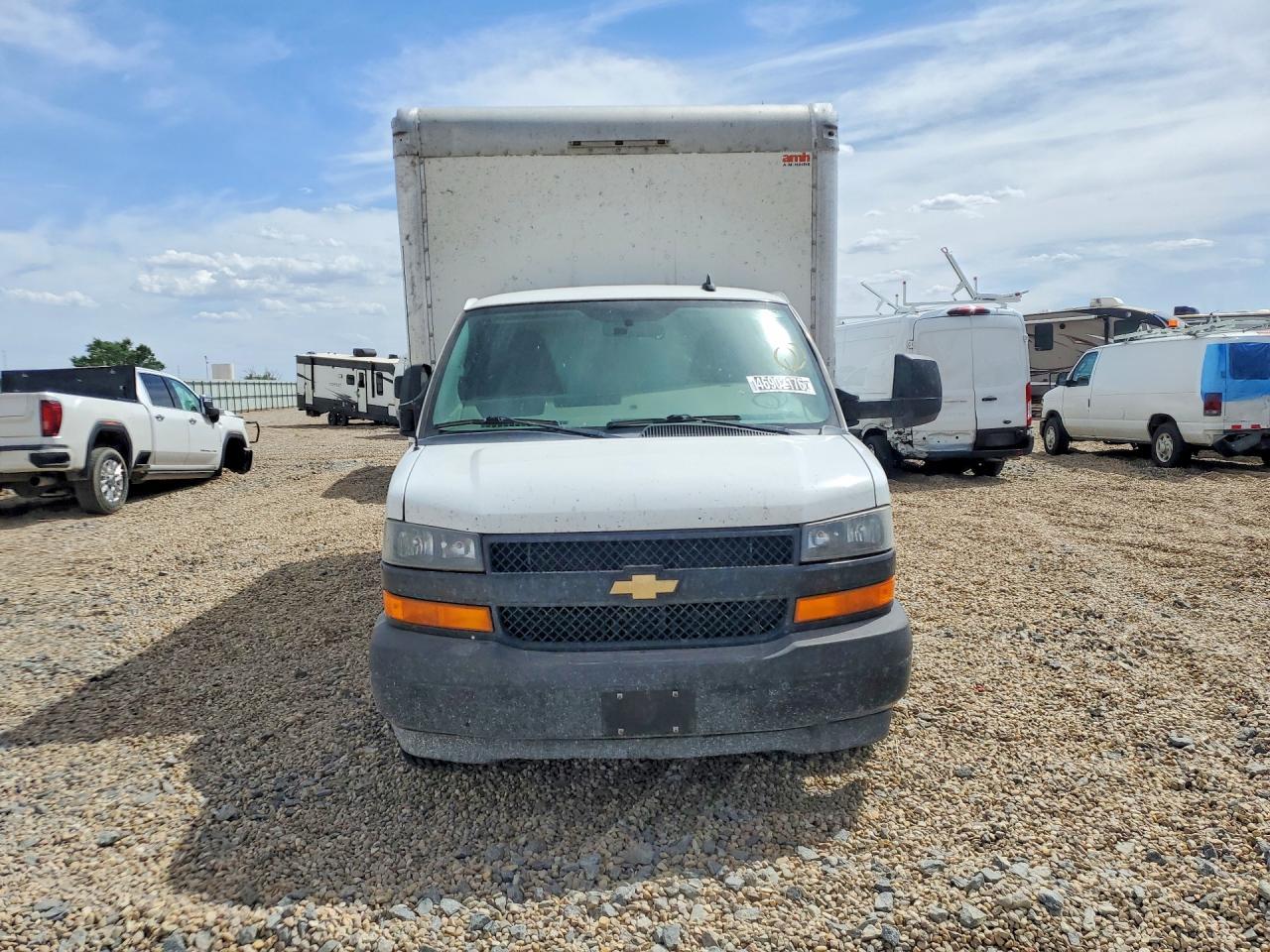 2020 Chev Express G4500