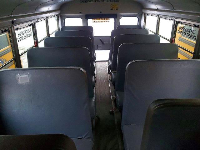 2010 Chev Express Cutaway G4500