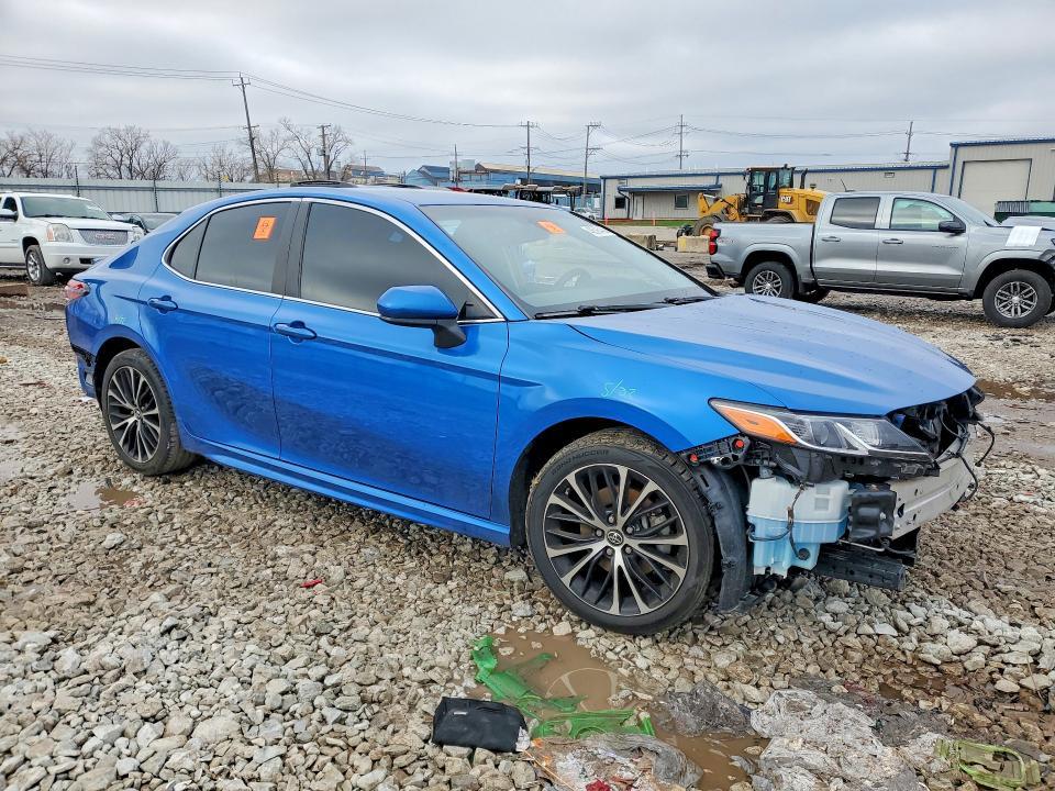 2018 Toyota Camry se