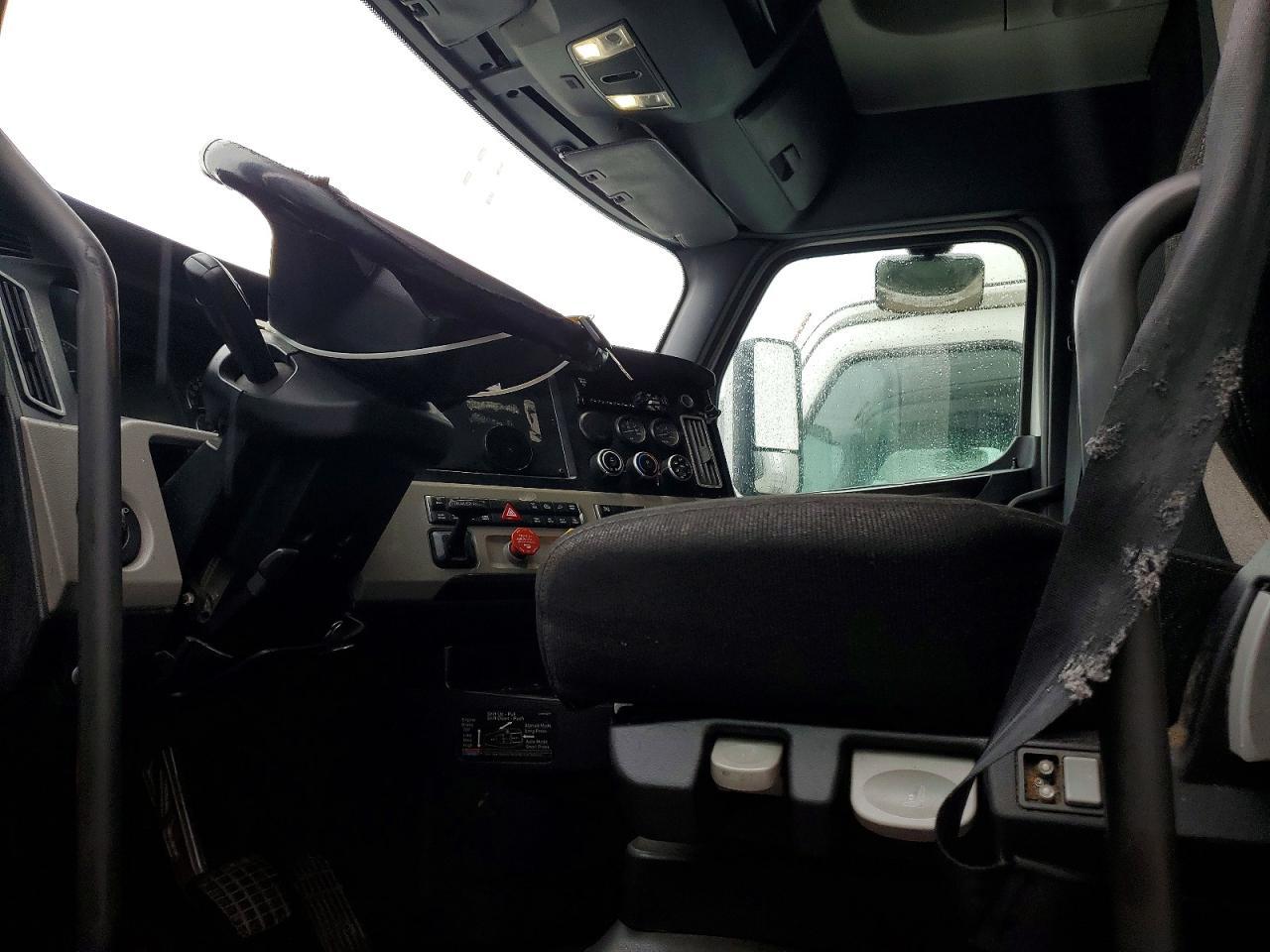 2019 Freigliner 2019 Freightliner Cascadia 1-Semi Truck
