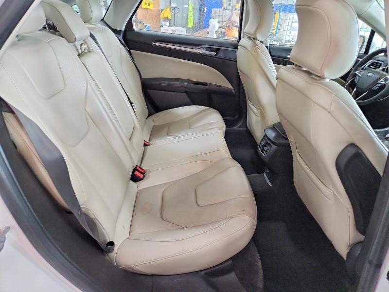 2015 Ford Fusion Titanium hev