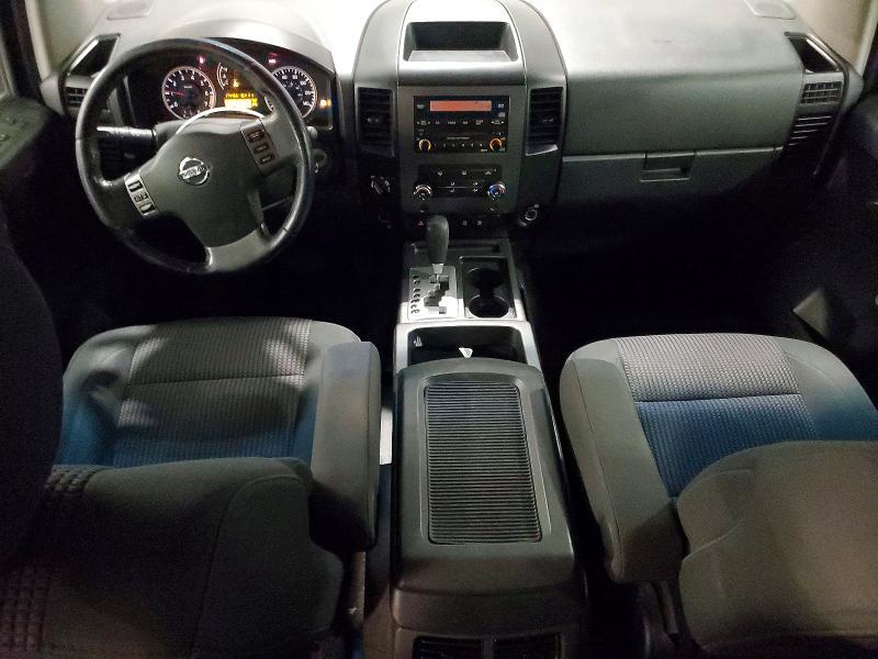 2010 Nissan Titan SE