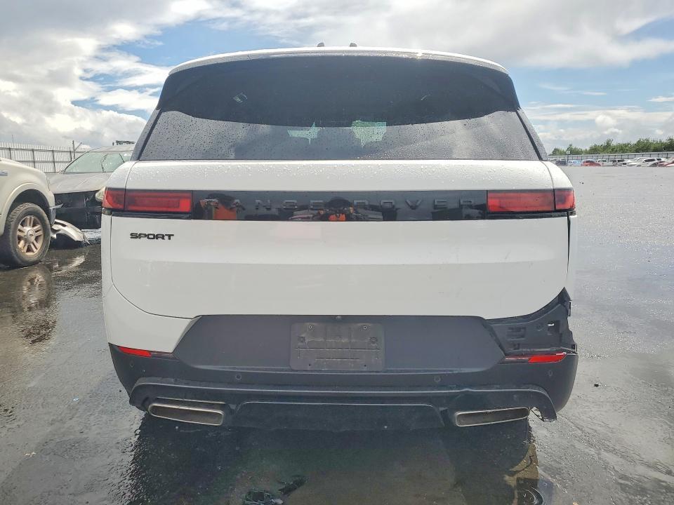 2025 Land Rover Range Rover Sport se