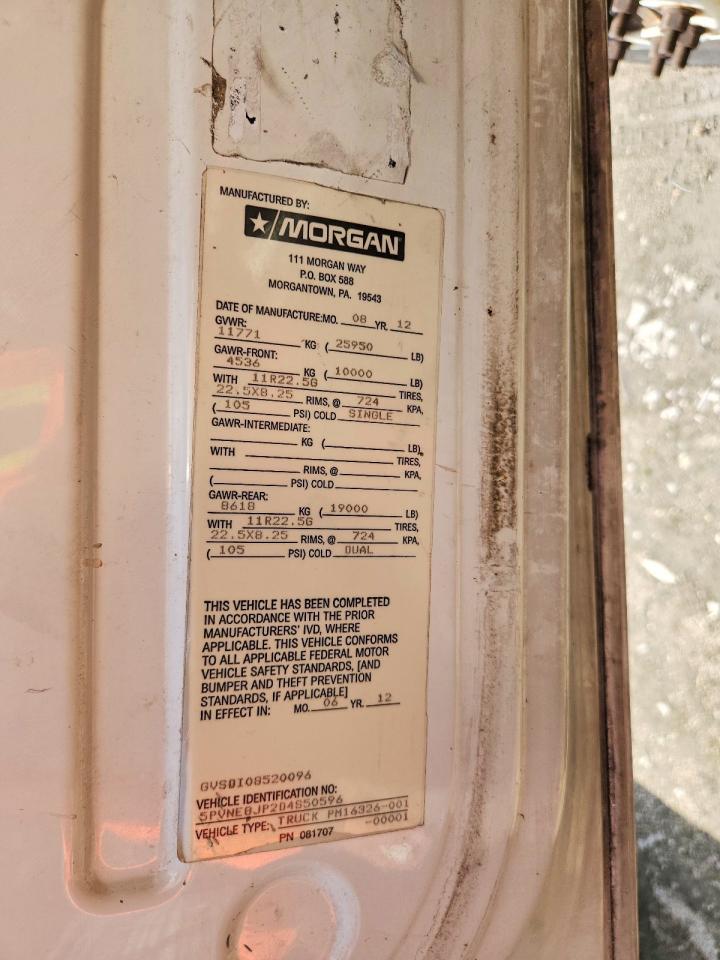 2013 Hino 258/268 BOX Truck