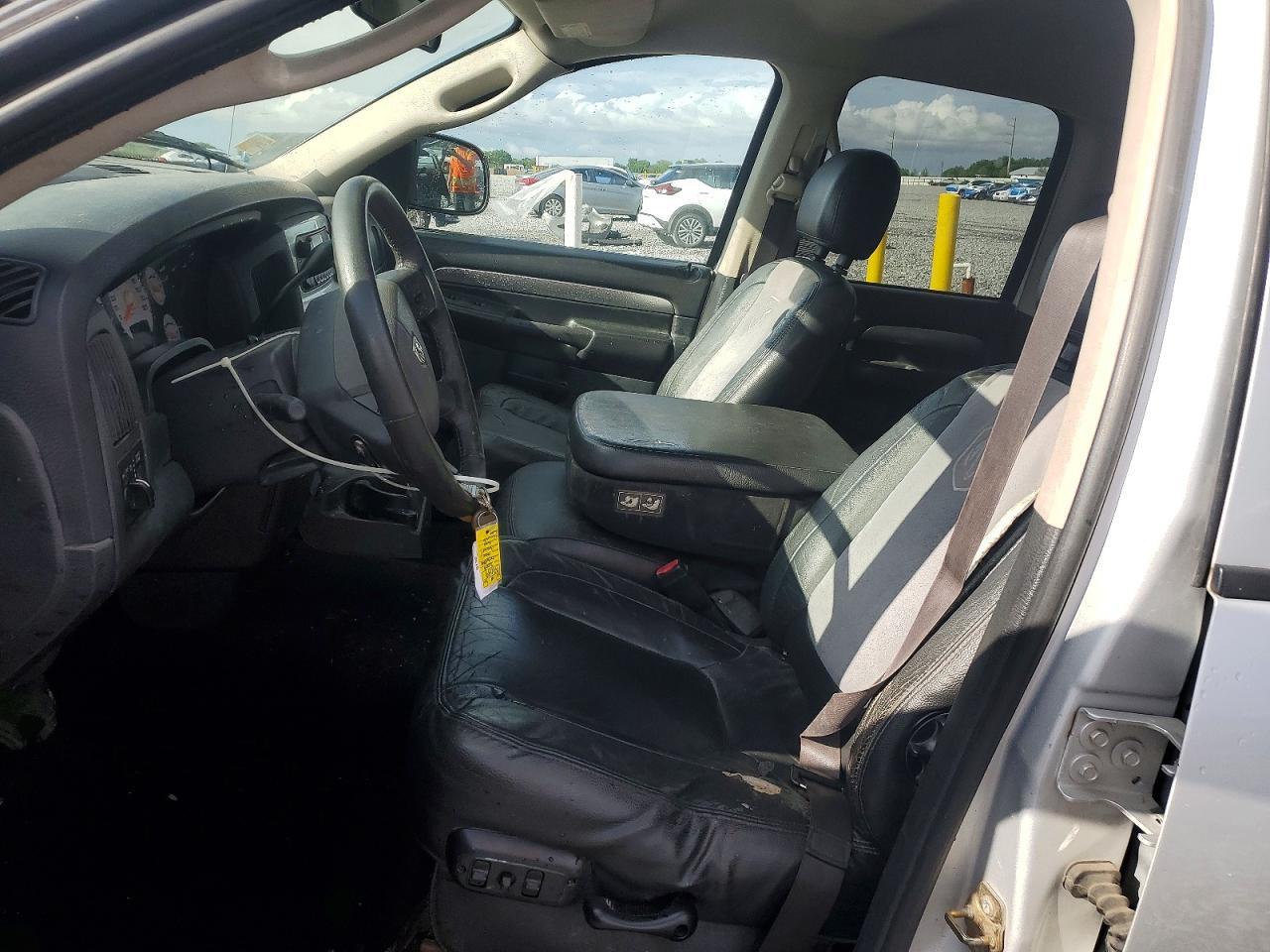 2004 Dodge RAM 1500 ST