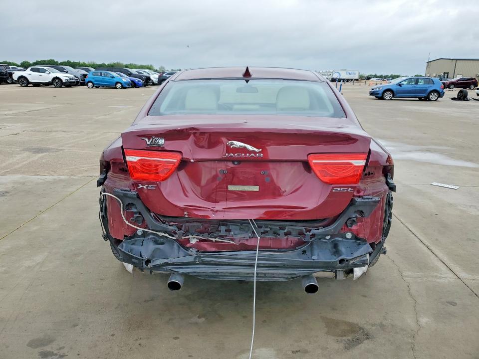 2017 Jaguar Xe Prestige