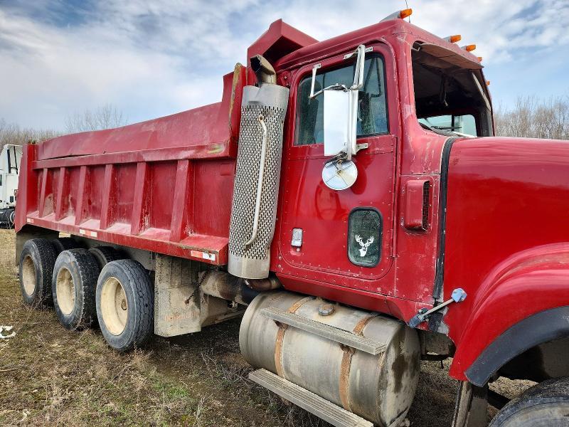 1996 International 5000SFA  Dump Truck