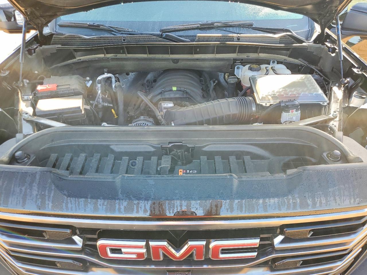 2025 GMC Sierra K1500 AT4