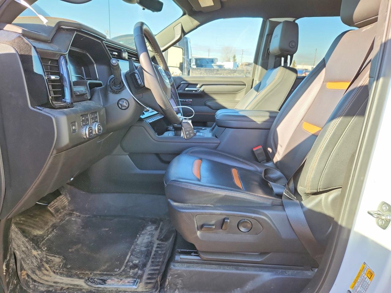 2025 GMC Sierra K1500 AT4