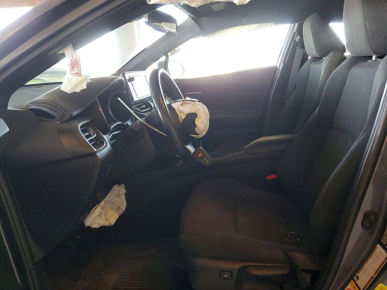 2018 Toyota C-hr xle Premium