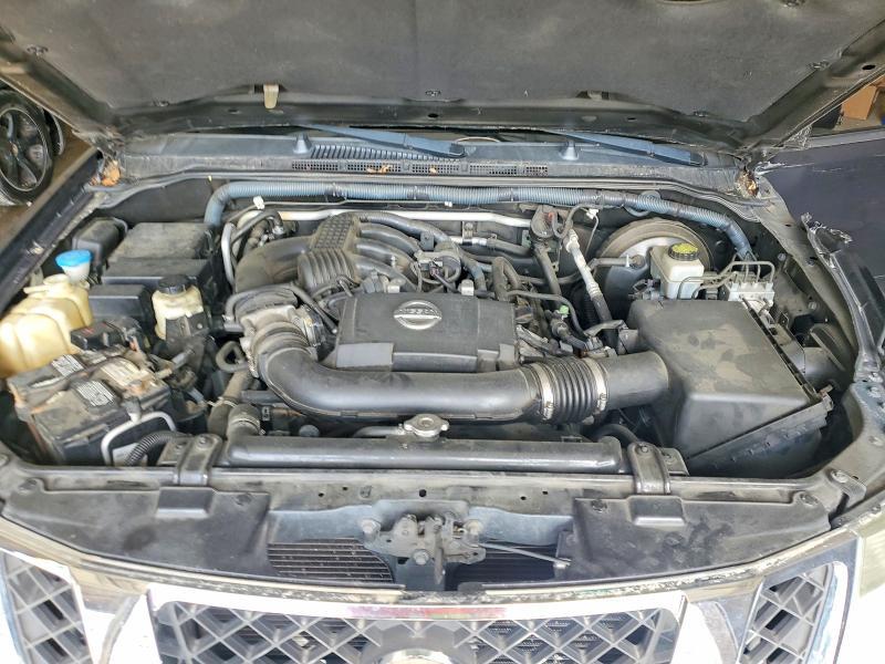 2011 Nissan Pathfinder s