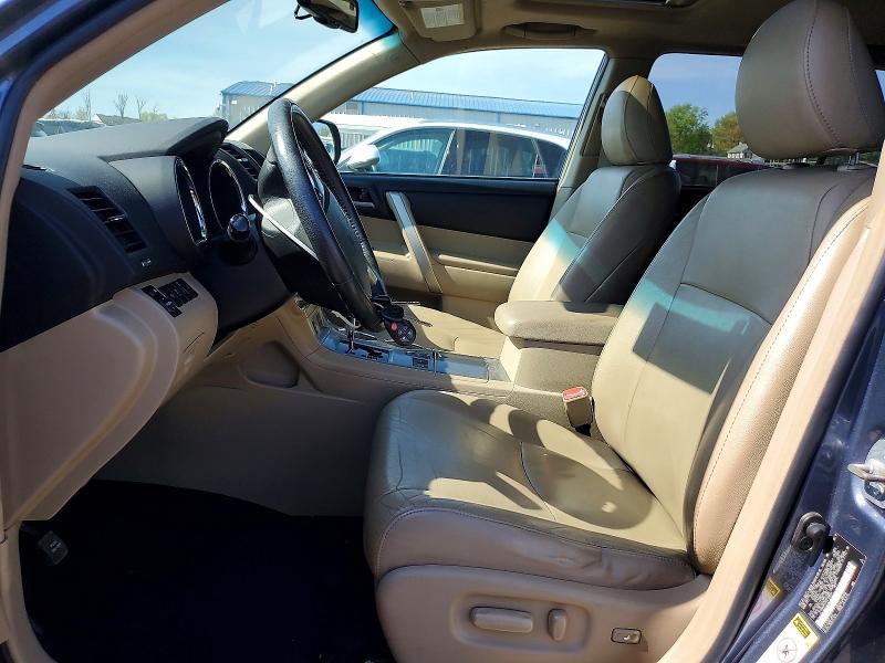 2012 Toyota Highlander se