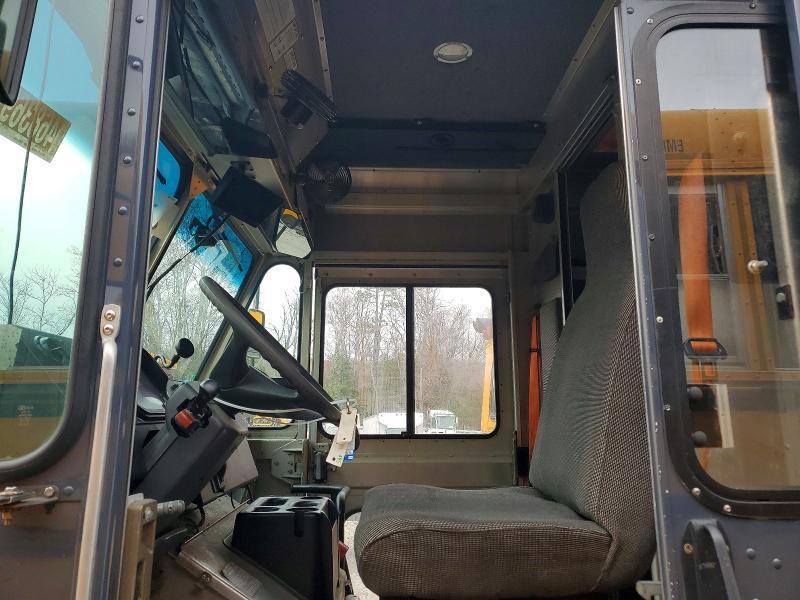 2020 Freightliner MT45G Chassis Delivery Truck