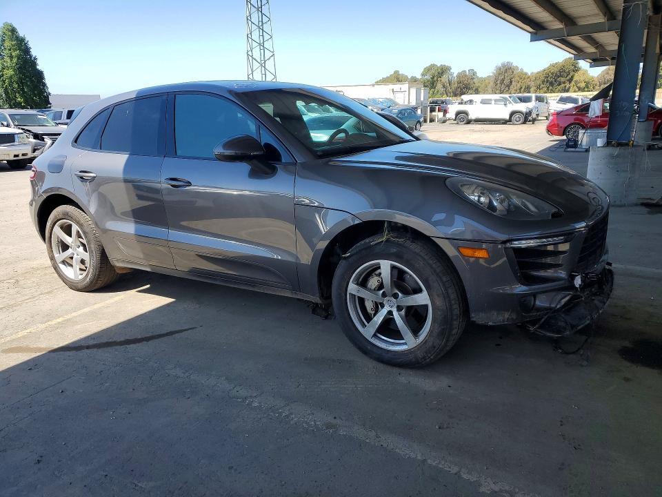 2015 Porsche Macan s