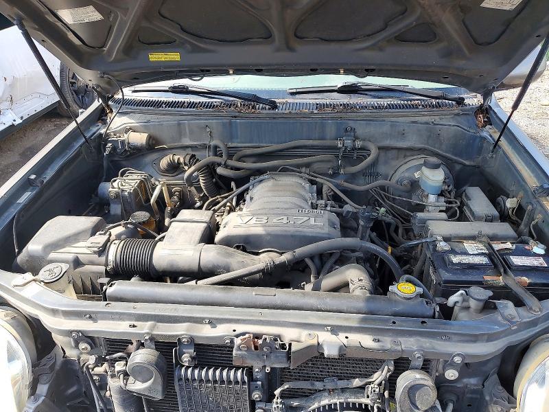 2003 Toyota Sequoia SR5