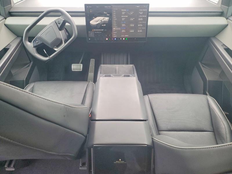 2025 Tesla Cybertruck