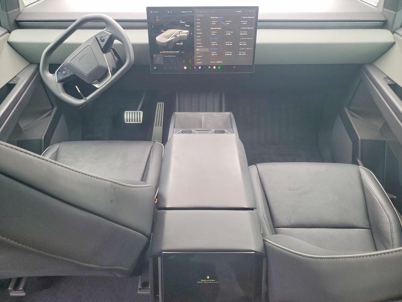 2025 Tesla Cybertruck
