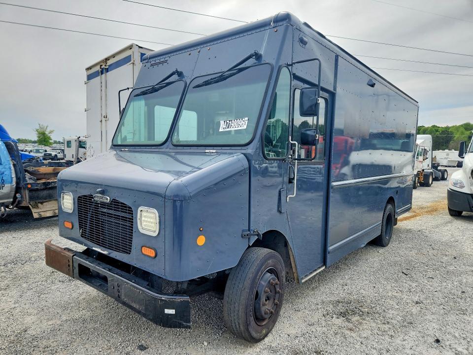 2021 Freightliner MT45G Chassis Delivery Truck