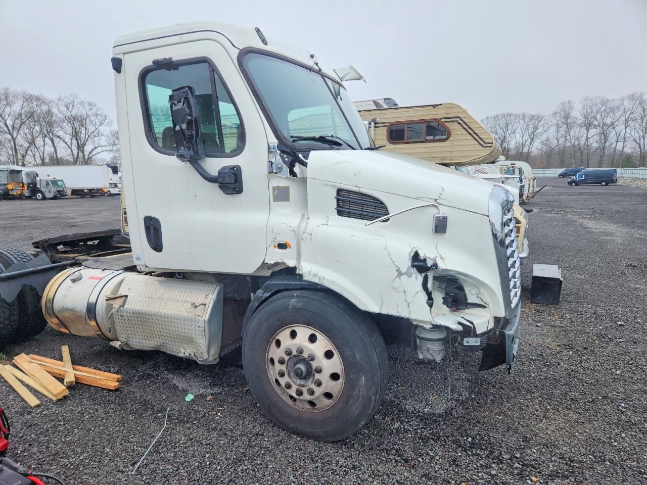 2018 Freightliner Cascadia 113 Semi Truck
