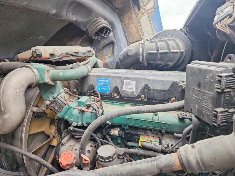 2012 Volv O vnl Semi Truck