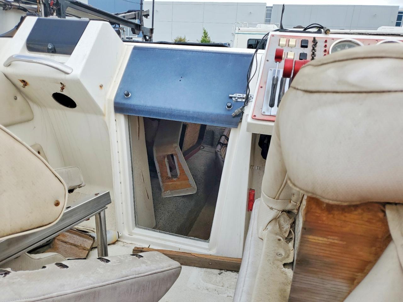 1991 Fountain Boat