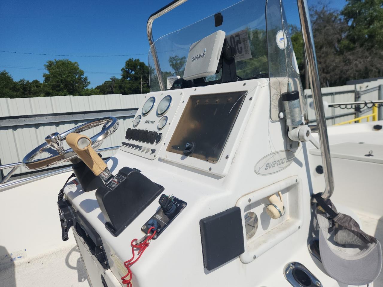 2004 Sea-Pro Boats Inc SV2100 CC-Boat