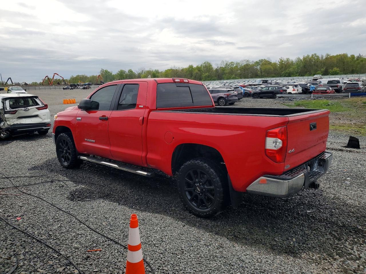 2015 Toyota Tundra SR