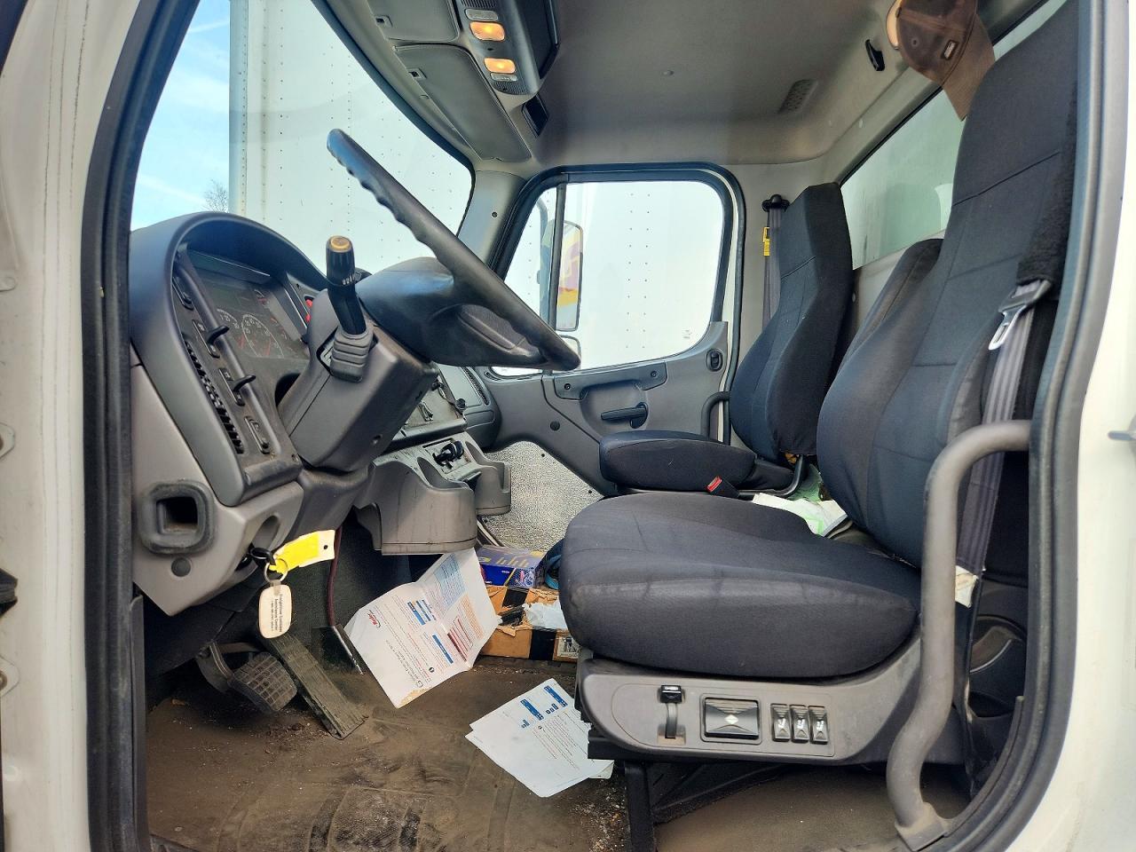 2017 Freightliner Busines Class M2 BOX Truck