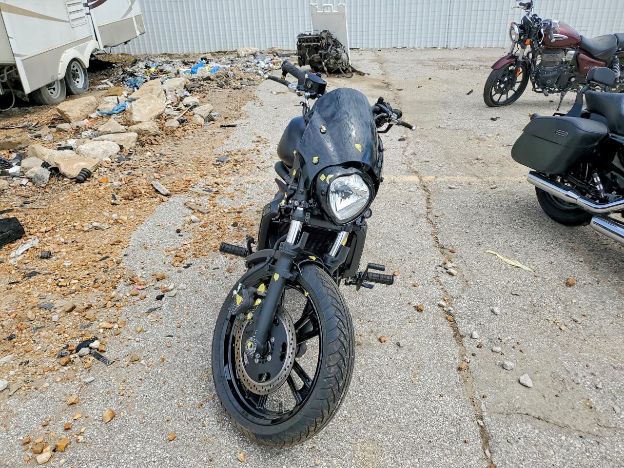 2025 Kawasaki EN650 C